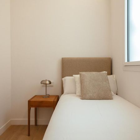 Newly Renovated Stylish Eixample - Great Location Barcelona Exterior foto