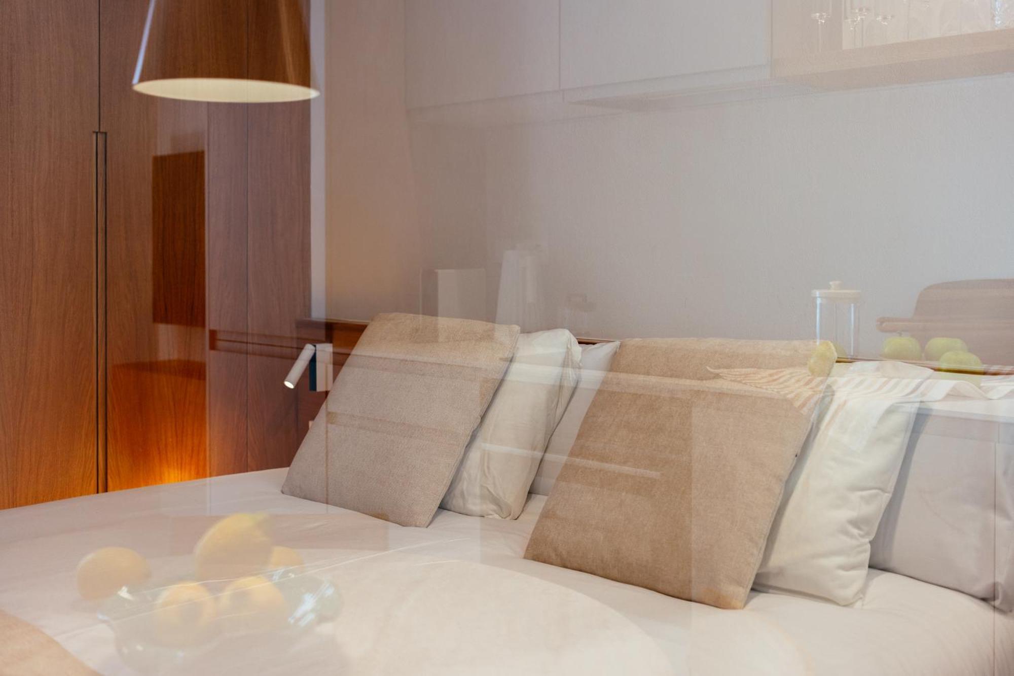 Newly Renovated Stylish Eixample - Great Location Barcelona Exterior foto